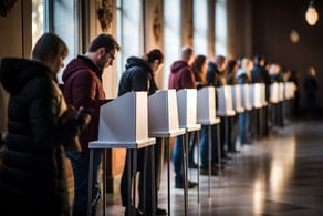 Image for Guide | Choosing the Right Election Format: In-room, Hybrid or Digital