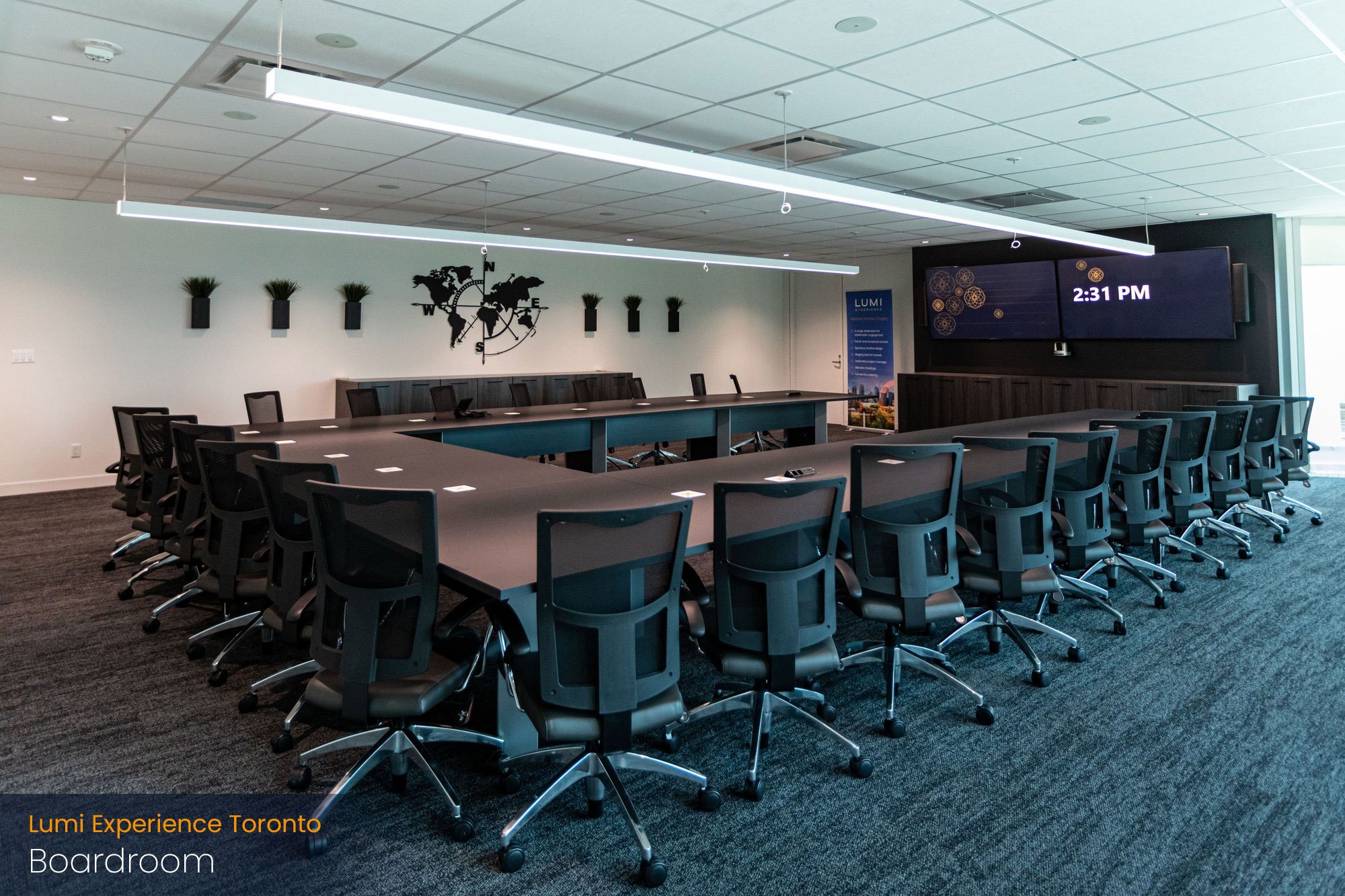 lumi-global-experience-toronto-boardroom-1