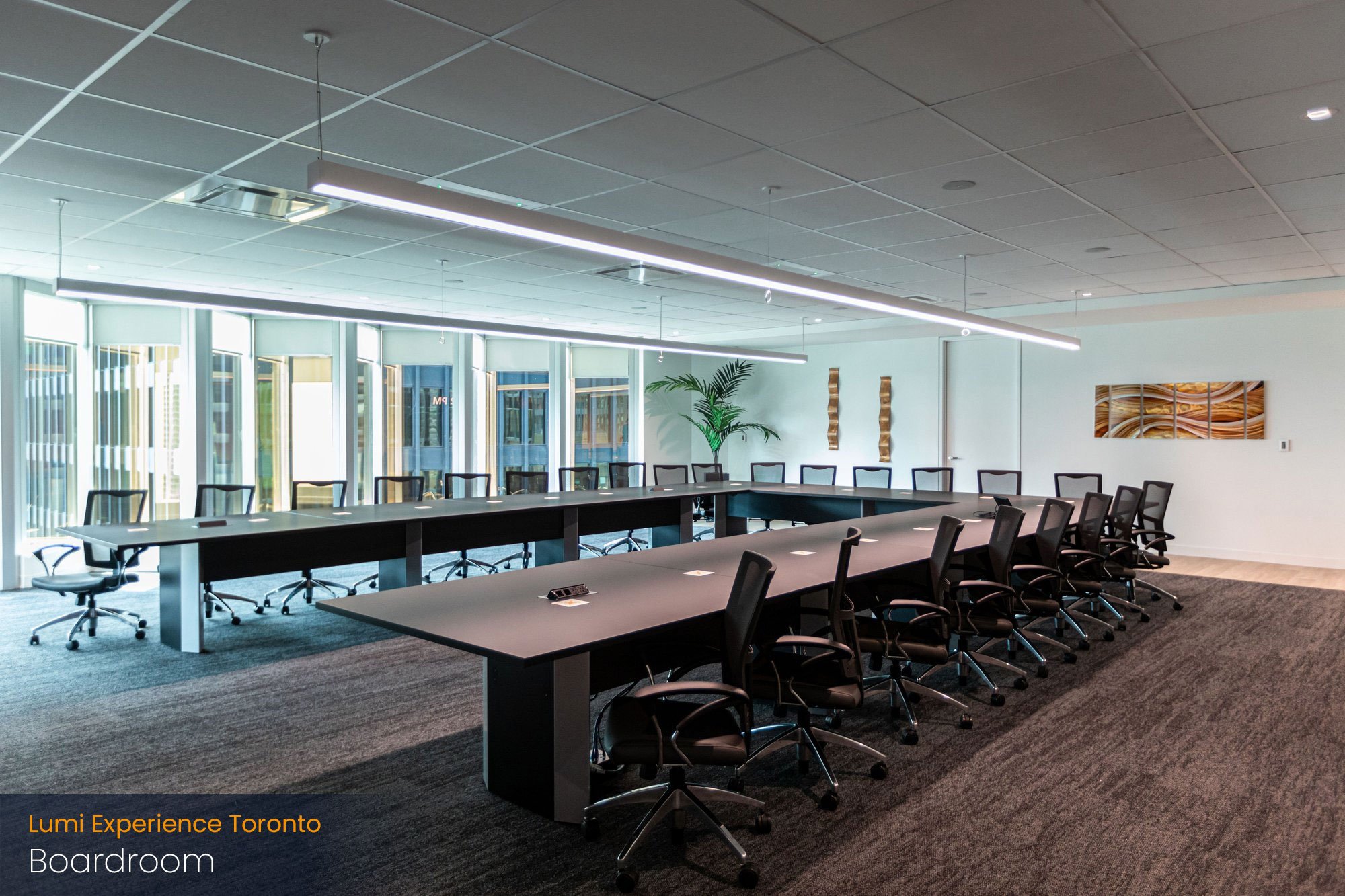 lumi-global-experience-toronto-boardroom-2