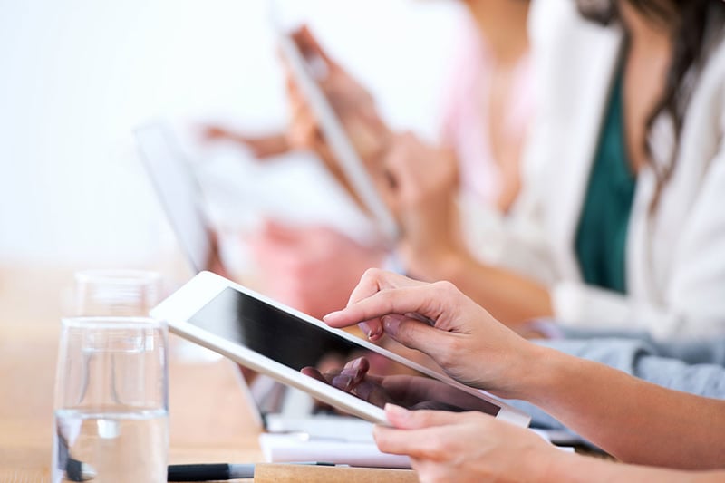 lumi-global-tablet-device